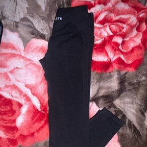 Alphalete Amplify leggings